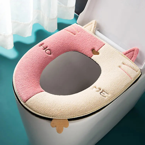 Accesorii vase de toaleta - **Husa Colac WC Confortabila, Moale si Pufos, Bumbac Rezistent, Fermoar Practic, Termoizolanta, Roz/Crem, 44x38 cm**