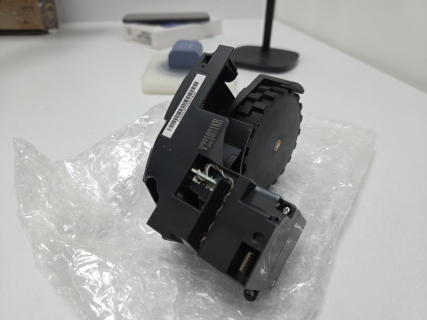 Roti Roboti Aspirator - ROATA DREAPTA ORIGINALA ASPIRATOR ROBOT ROBOROCK 2, S50, S51, S55, FARA ARC