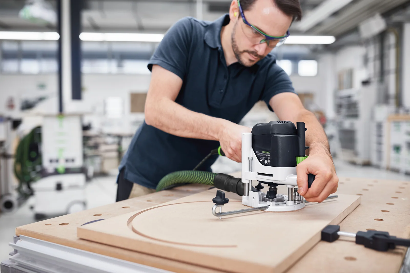 Festool Dispozitiv pentru taierea cercurilor si razelor pe suprafete si muchii SZ-OF 1010 [4]