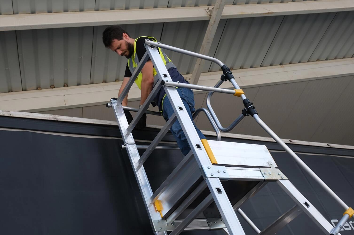 Platforma mobila profesionala RD33 din aluminiu, H lucru 3,0 m [11]