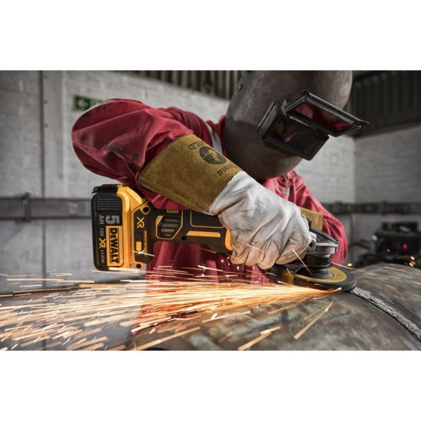 Polizor unghiular DeWalt DCG405P2, 125 mm, 2 acumulatori Li-Ion 18 V/5 Ah, incarcator, valiza de transport [3]