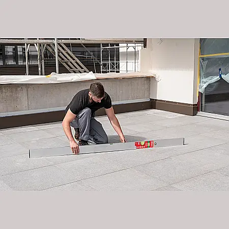 dreptar cu 2 bule sola slx2 [1]