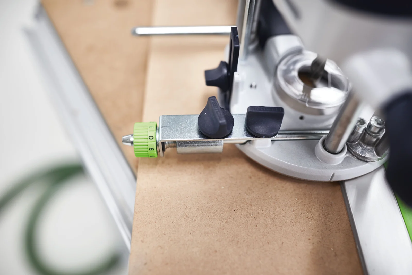Festool Dispozitiv de reglaj fin pentru opritorul de ghidare FE-FS/SZ-OF 1010 [3]
