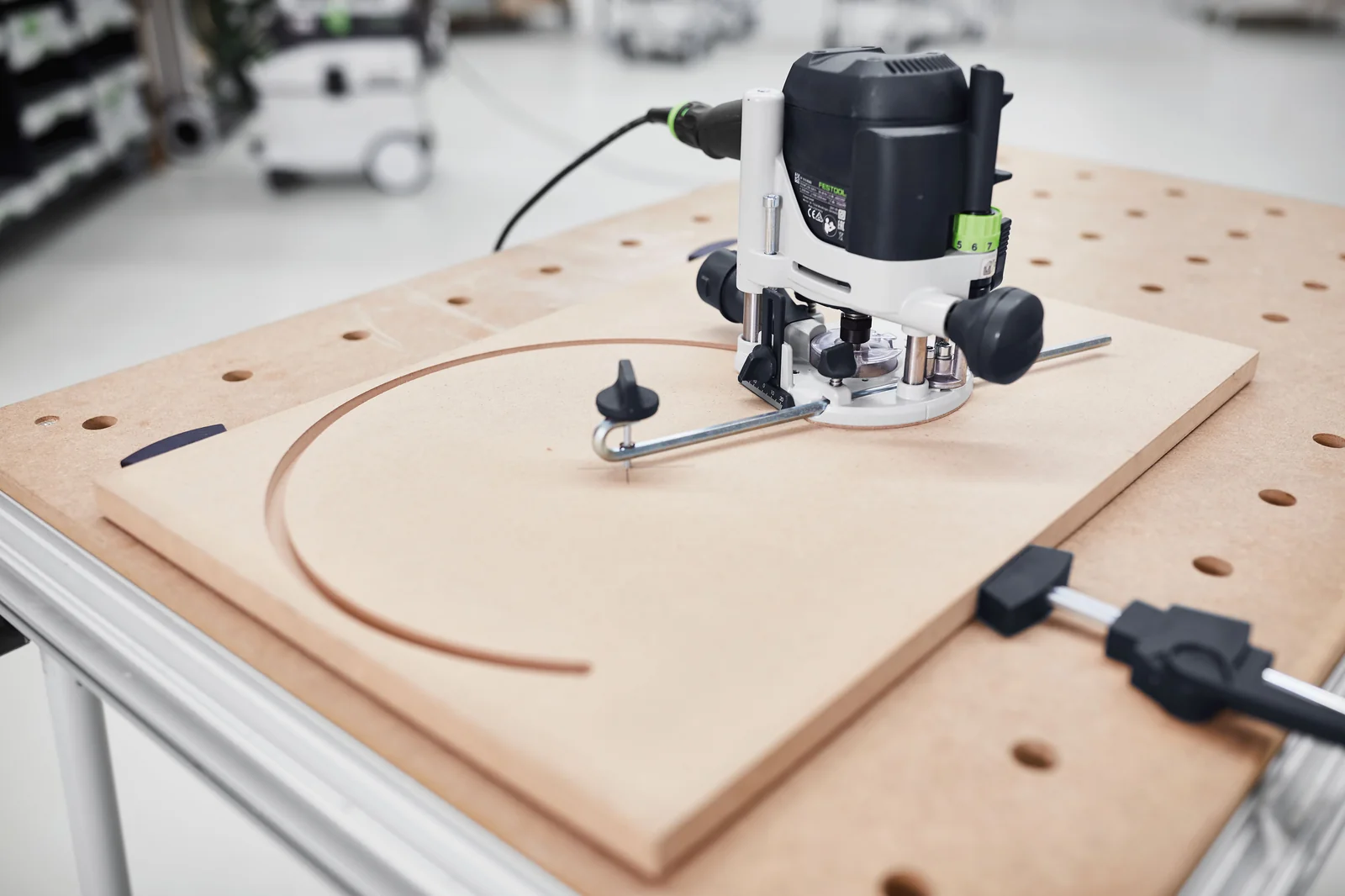 Festool Dispozitiv pentru taierea cercurilor si razelor pe suprafete si muchii SZ-OF 1010 [2]