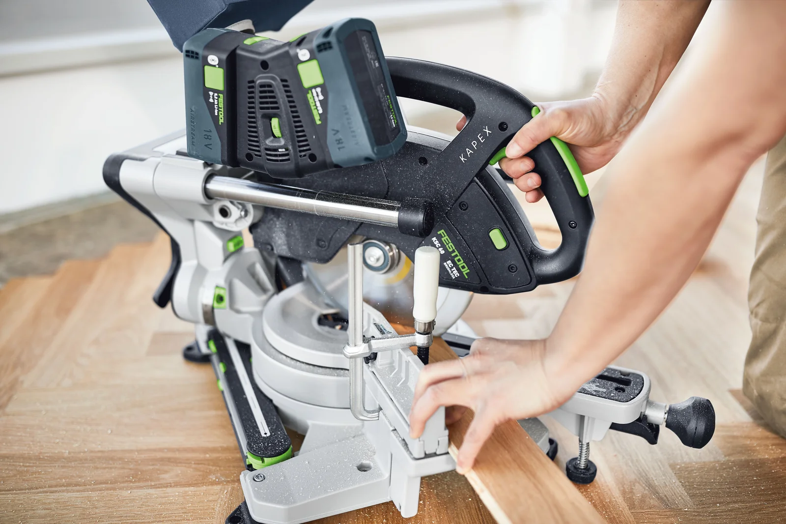 Festool Ferăstrău circular staţionar cu sanie de glisare cu acumulator KAPEX KSC 60 EB-Basic [6]