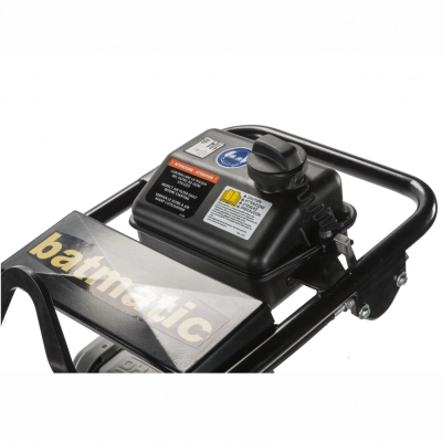 Mai compactor BATMATIC CV70H 70 kg motor HONDA GXR120 3,5 cp [1]