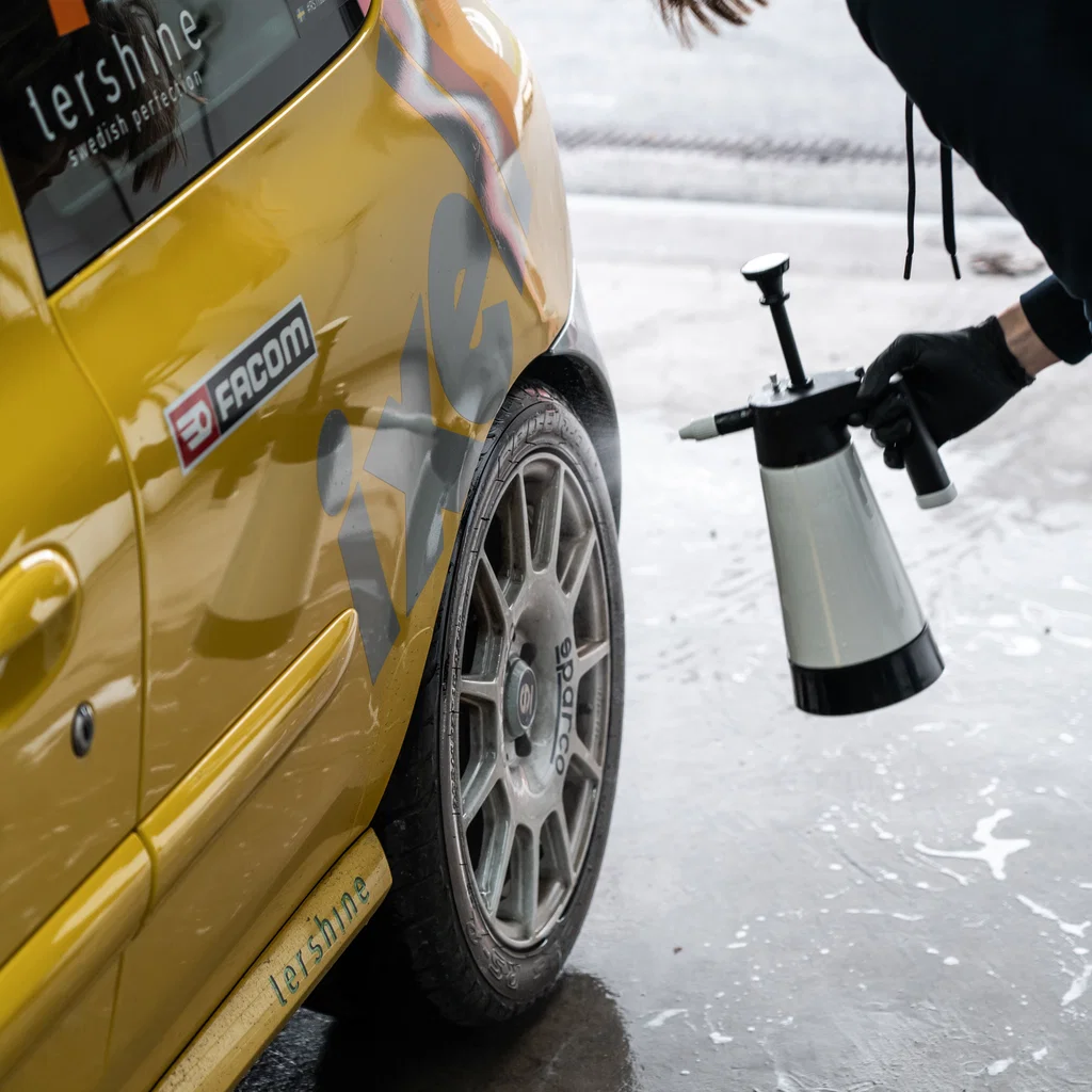 Pulverizator cu presiune 1,5 L pentru degresanți pe bază de petrol [2]