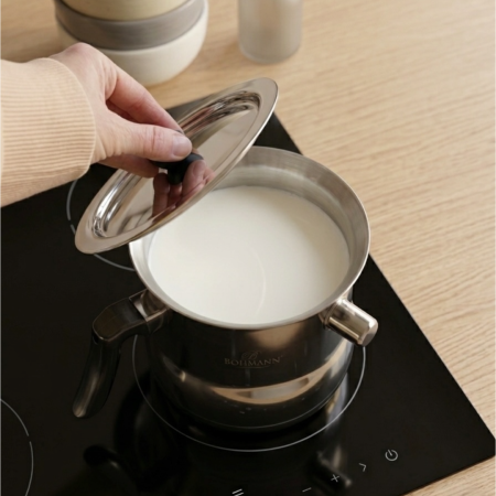 Oala de lapte Bohmann 3 litri, cu capac + fluier din inox [1]