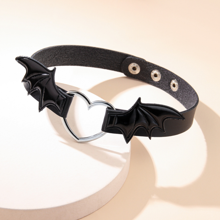 Colier Choker baza gatului de dama, model Punk in forma de inima cu aripi, piele ecologica, marime reglabila, inchidere clips, Tessero, negru [2]