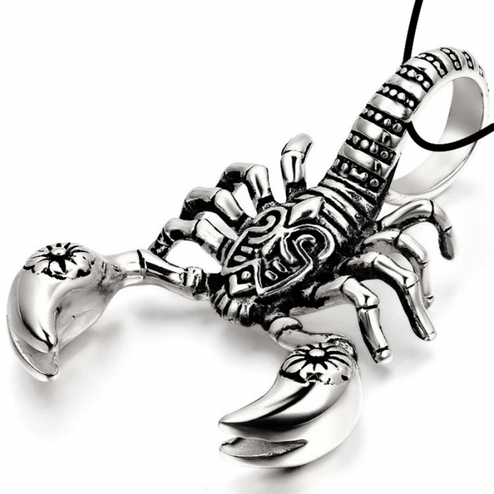 Lantisor design cubic cu pandantiv in forma de scorpion, placat cu aur 18K, Tessero, argintiu [1]