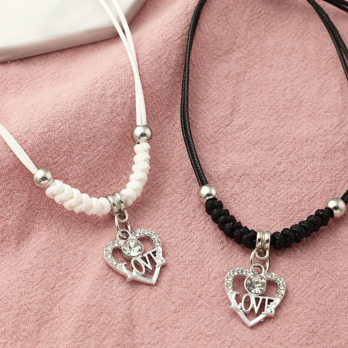 Set de doua bratari tip snur "Love" pentru cuplu, prieteni, marime reglabila, lucrata manual, pietre zirconiu, alb si negru [3]