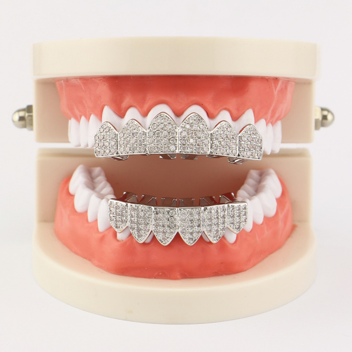 Set de doua fatete pentru dinti, superior si inferior, model Grillz Hip Hop, Iced Out, pietre zirconiu, placate cu aur 18K, argintiu, Tessero [3]