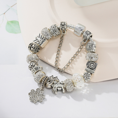 Bratara de dama cu 18 charm-uri, model in forma de trifoi cu pietre zirconiu, placat cu argint, inchidere clips, marime 19 cm, Tessero, argintiu [3]
