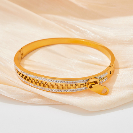Bratara de dama tip Bangle fixa, model in forma de fermoar, pietre zirconiu, otel inoxidabil, inchidere cu magnet, placat cu aur 18K, Tessero, auriu [1]