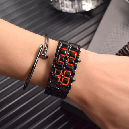 Ceasuri barbatesti - Ceas de mana creativ si futurist, digital, model bratara cu zale, mecanism quartz, otel inoxidabil, Tessero, iluminare rosie, unisex, negru