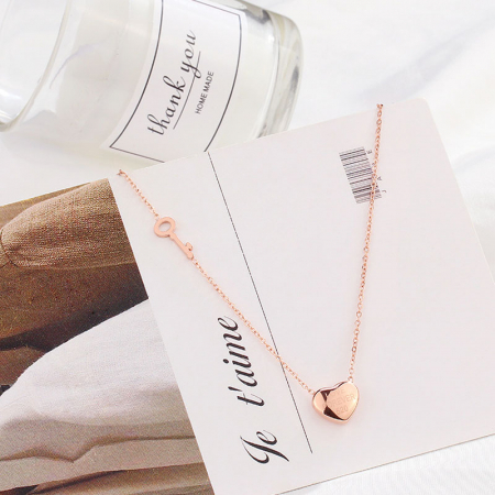 Lantisor de dama cu pandantiv inima si cheita "Love forever", otel inoxidabil, placat cu aur, rose gold [1]