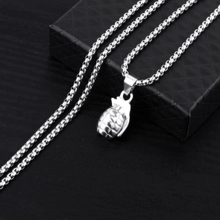 Lantisor design cubic cu pandantiv in forma de grenada, placat cu aur 18K, argintiu [3]