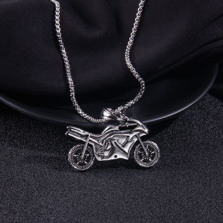 Lantisor design cubic cu pandantiv in forma de motocicleta, placat cu argint, Tessero, 65 cm, argintiu [1]