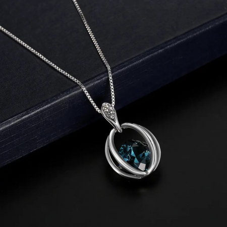 Set bijuterii dama, lantisor cu pandantiv si cercei, cristale zirconiu cu efect de cristal Sapphire, placat cu aur alb 18K, Tessero, argintiu si albastru [1]