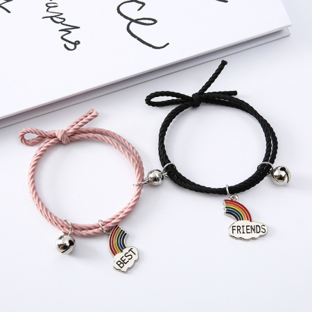 Bijuterii dama - Set de doua bratari cu magnet si clopotel tip snur pentru prieteni, lucrata manual, model in forma de curcubeu cu Best friends, marime reglabila, roz si negru