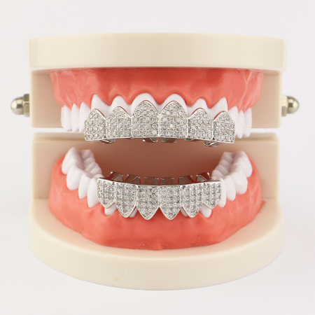 Set de doua fatete pentru dinti, superior si inferior, model Grillz Hip Hop, Iced Out, pietre zirconiu, placate cu aur 18K, argintiu, Tessero [2]