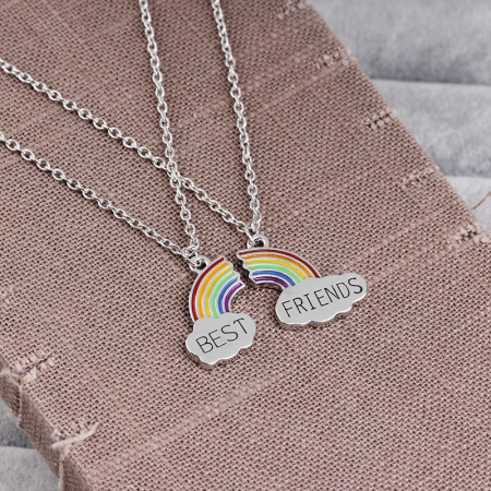 Set de doua lantisoare cu pandantiv pentru prieteni, BFF, model cu curcubeu si best friends, argintiu [2]