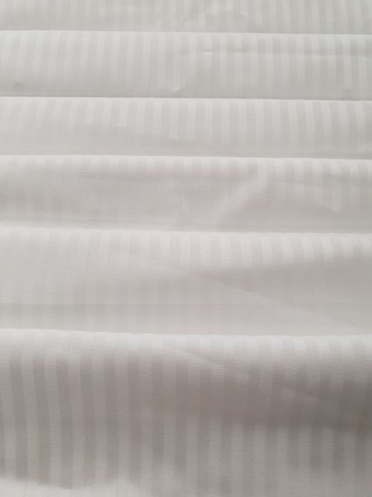 Tesatura damasc cu dungi de 0.4 cm, 140 gr/mp, 305 cm, Gecor, Alb [3]