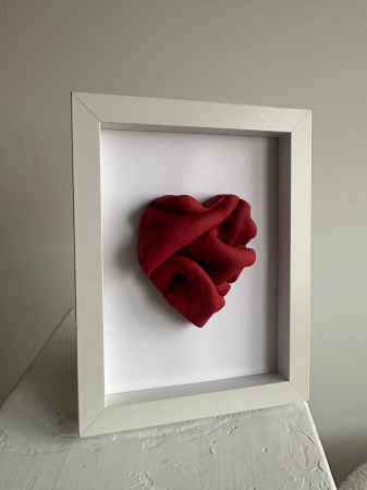 Inima roșie înrămată [1]