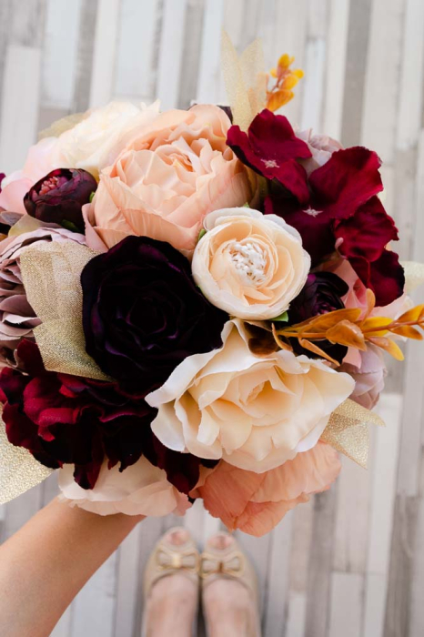 Buchet cu bujori somon si hortensii grena [2]