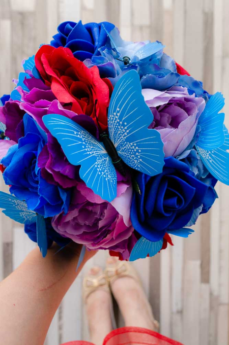 Buchet cu fluturi albastri si flori multicolore [8]