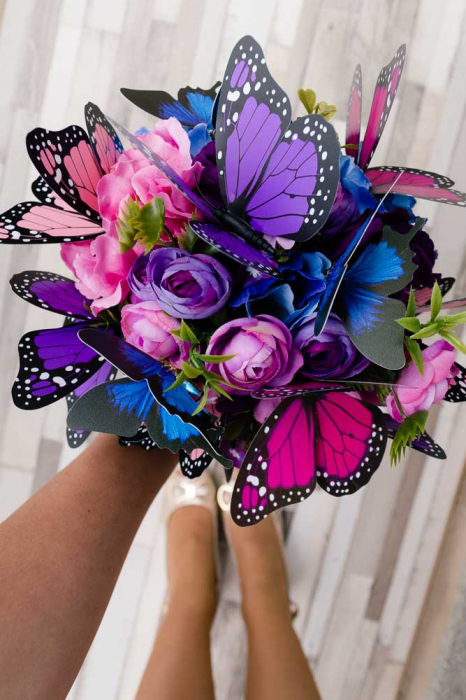 Buchet cu fluturi multicolori [2]