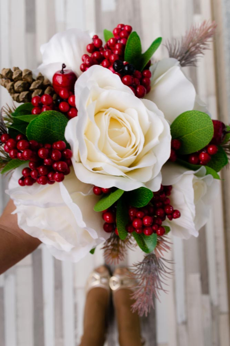 Buchet de iarna cu trandafiri ivoar mic [3]