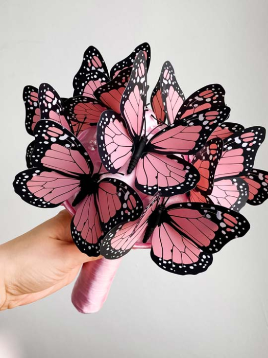 Buchet mic cu fluturi roz [2]