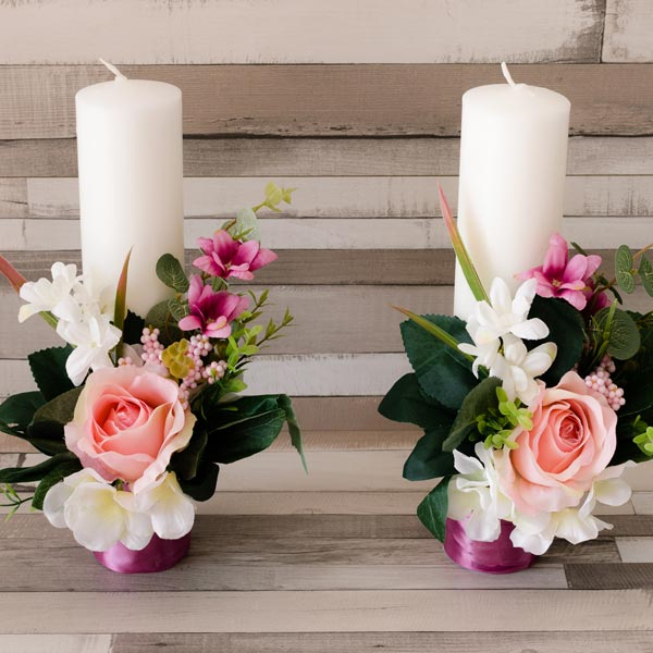 Lumanari decorate cu flori artificiale si verdeata [1]