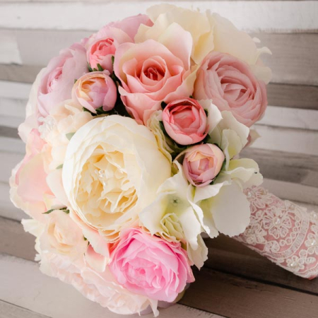 Buchet cu bujori ivoar pastel 2