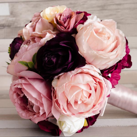 Buchet cu bujori roz-pastel si grena [0]