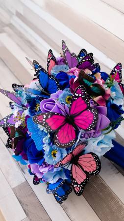 Buchet cu fluturi multicolori 3