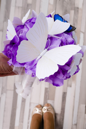 Buchet cu hortensii mov si fluturi albi [4]