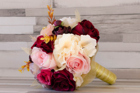 Buchet cu trandafiri roz si grena [3]