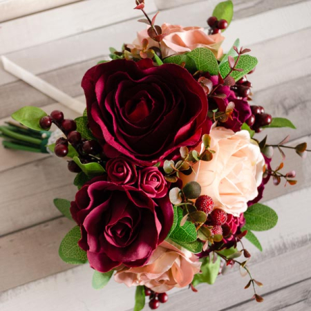 Buchet de iarna cu trandafiri grena si somon [0]