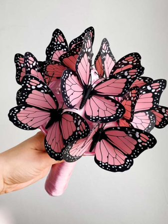 Buchet mic cu fluturi roz [1]