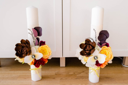 Lumanari decorate cu flori din hartie galbene [4]