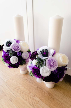 Lumanari decorate cu flori din hartie mov, lila si albe [3]
