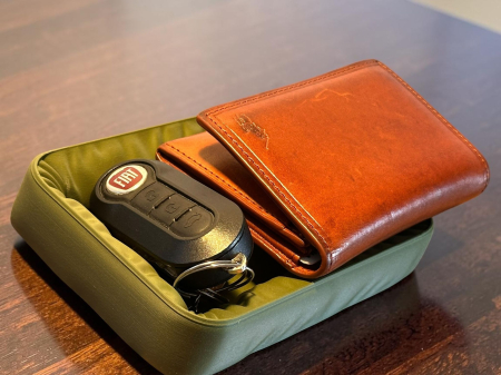 HOMESY - Tăviță organizatoare modernă SoftForm – suport chei și obiecte mici