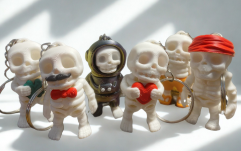 Categorii produse - Set complet Skeleton Crew – 6 brelocuri cu atitudine