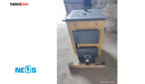 Cazan cu plita NEUS 15 kW cu un ochi de gatit pe combustibil solid [1]