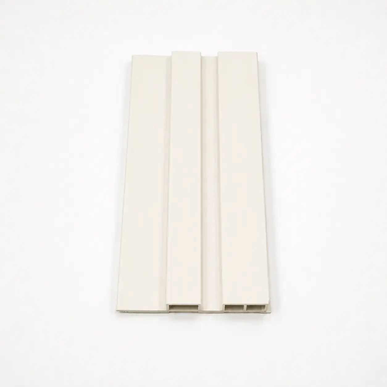 PLACAJE PENTRU INTERIOR - Riflaj decorativ WPC alb Uniton-8016, 161×20 mm