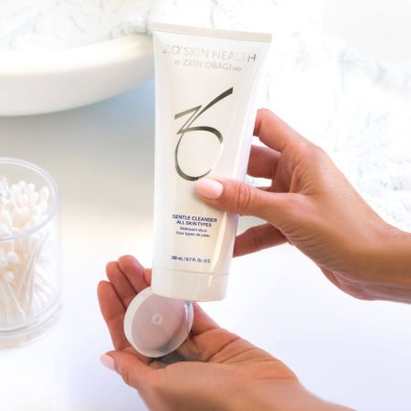 ZO Skin Health Gentle Cleanser - Gel Delicat De Curățare Pentru Toate Tipurile De Piele [2]