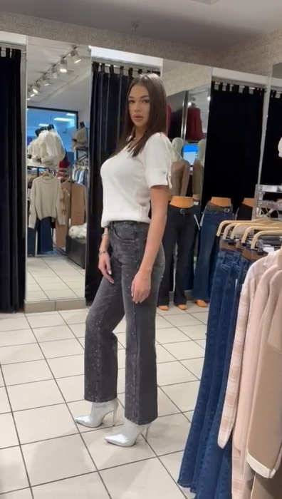 Blugi damă gri cu ștrasuri [2]