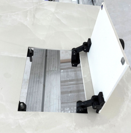 Usa de vizitare Faiantabila [0]